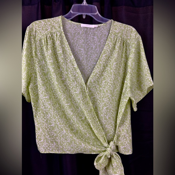 Lush - Sage Green Floral V-Neck Short Sleeve Faux Wrap Blouse Si… - Picture 5 of 13